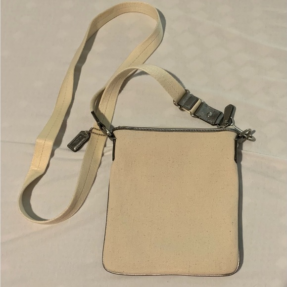 Coach small crossbody purse - Picture 2 of 3